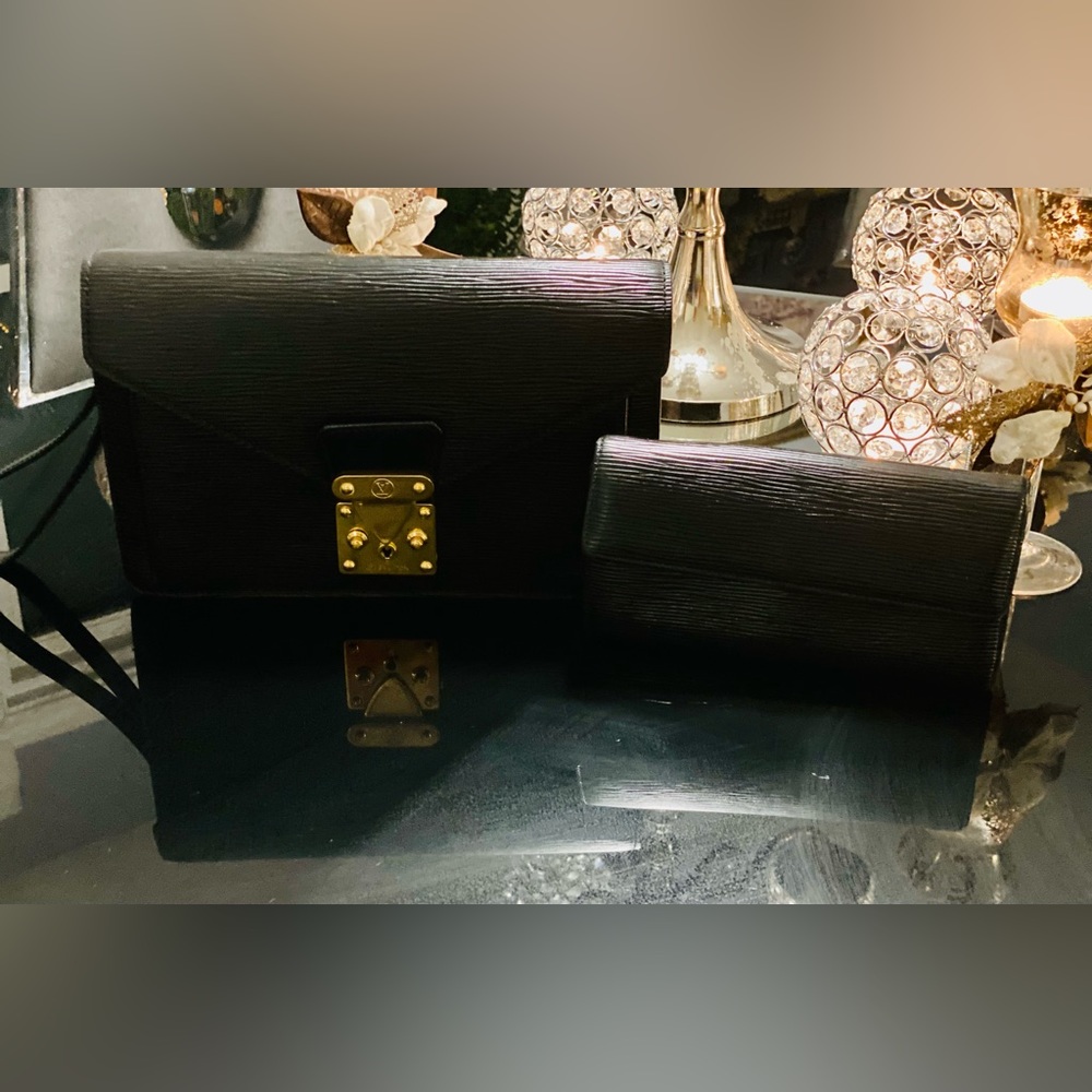 Louis Vuitton purse and wallet